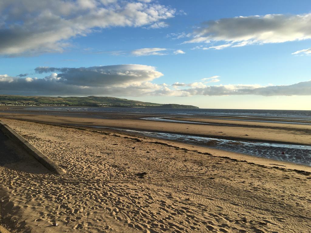 No5 Ayr Beach - Coorie Doon Stays Εξωτερικό φωτογραφία